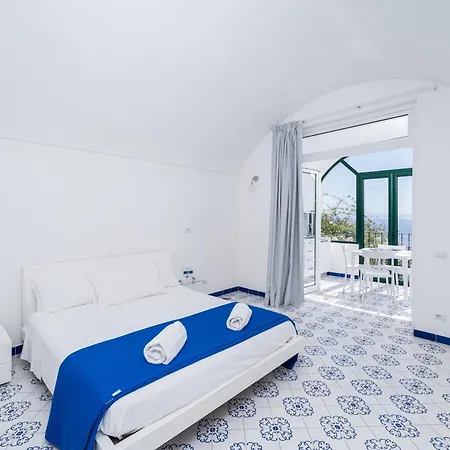Homestay Cezanne In Foglia Amalfi