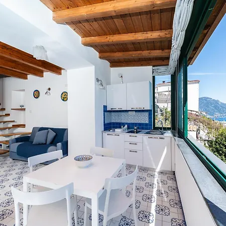 Homestay Cezanne In Foglia Amalfi